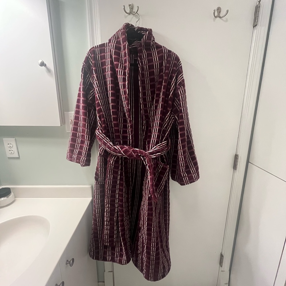 HOMMEY Robe - Blackberry